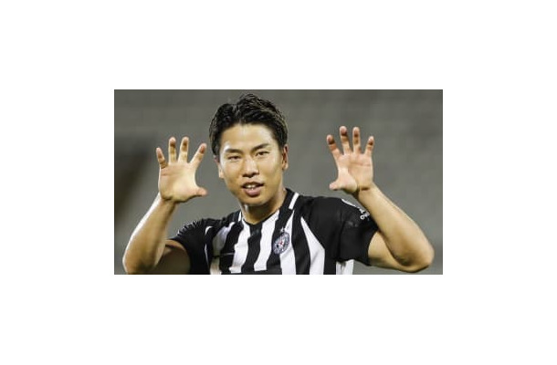 浅野拓磨、パルチザンで17ゴール目！ 抜け目なくごっつぁんする
