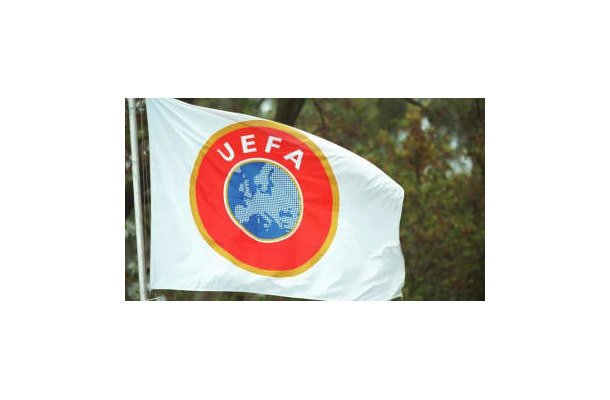 UEFA、現ファイナンシャルフェアプレーを捨てる？ 移籍金と給与を制限へ