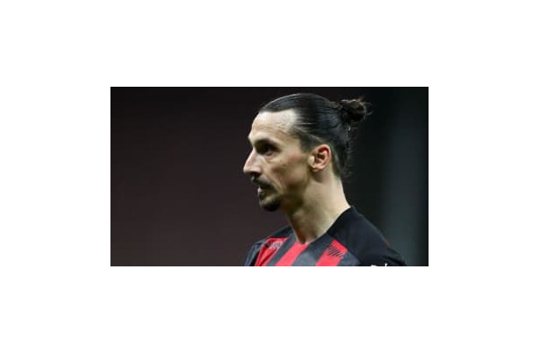 イブラ、伝記映画「I AM ZLATAN」予告編を投稿