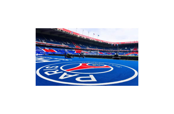 ファン猛反発！PSG、わずか1週間でフィル・コリンズ“復帰”を発表
