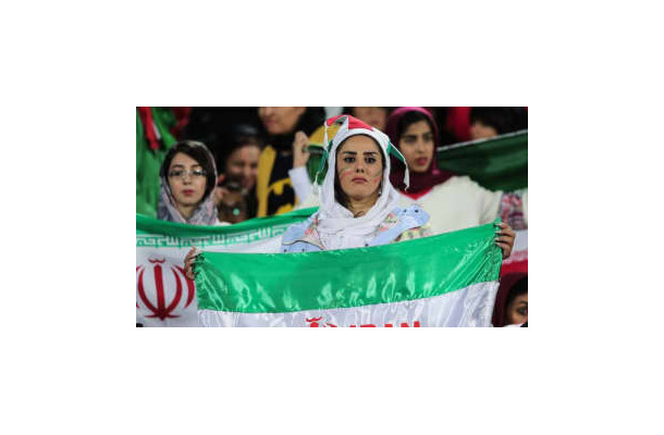 イランで「女性のサッカー観戦」が2年ぶり許可！1試合のみ