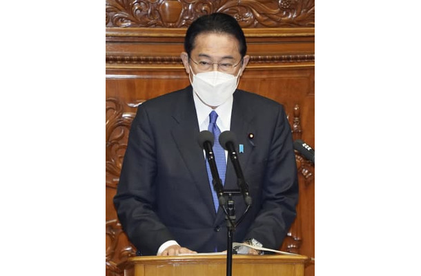 衆院本会議で立憲民主党の泉代表の代表質問に答弁する岸田首相＝8日午後