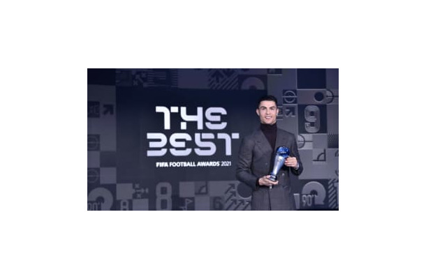メッシ、ロナウド、吉田麻也は誰に投票した！「The Best」の投票結果が判明する