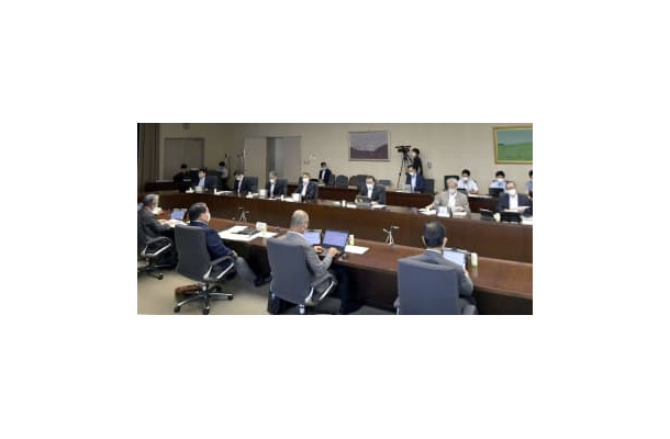 経産省で開かれた「エネルギー基本計画」に関する審議会＝2021年7月