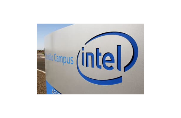 米半導体大手インテルのロゴ＝2020年10月、アリゾナ州（ロイター＝共同）