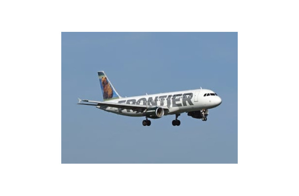 米フロンティア・グループ・ホールディングス傘下のフロンティア航空の旅客機＝米バージニア州（共同）