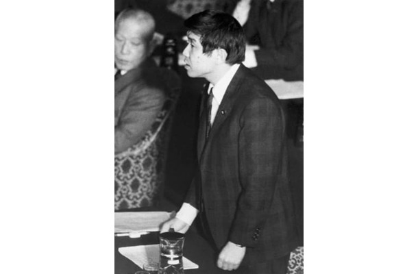＜あのころ＞「佐藤首相は男めかけ」