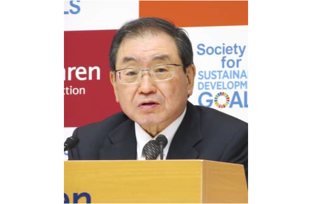 記者会見する経団連の十倉雅和会長＝4日午後、東京都千代田区