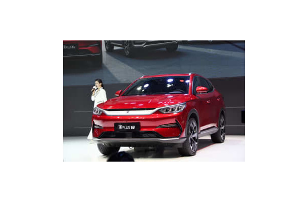 比亜迪（BYD）が披露した新型EV＝2020年7月、中国四川省成都（共同）