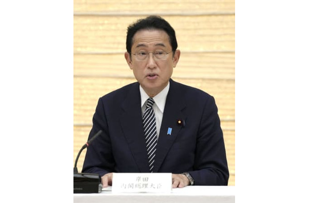 政府のデジタル臨時行政調査会であいさつする岸田首相＝3日午後、首相官邸