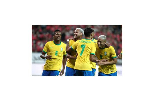 ブラジル代表、日本代表戦の「予想フォーメーション」がおかしい