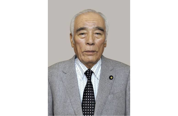 石井一氏