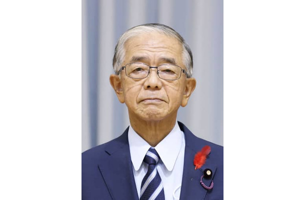 金子原二郎農相