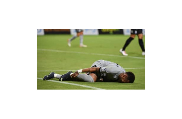 PSGネイマール、日本でやったプレーが世界でバズる！「だから嫌われる」