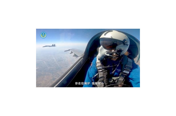 中国人民解放軍の東部戦区が1日に公開した軍事演習の動画（「微信」の公式アカウントから、共同）