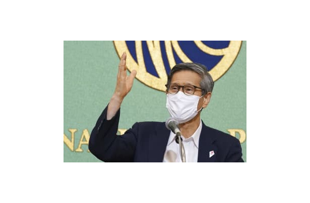 今後の新型コロナウイルス感染症対策を巡り、記者会見する政府対策分科会の尾身茂会長＝2日午後、東京・内幸町の日本記者クラブ