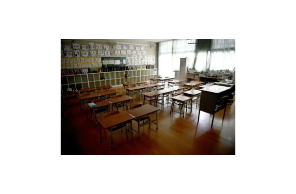 小学校の教室＝2020年、大阪市