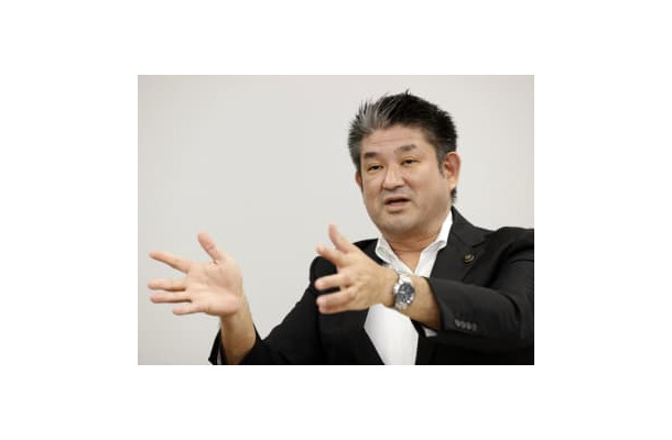 奈良市役所でインタビューに答える仲川げん市長
