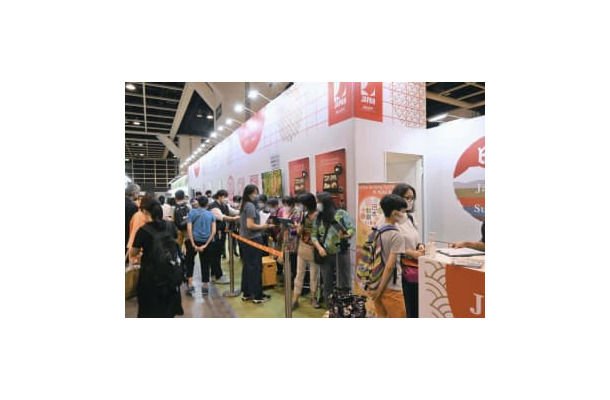 「美食博覧」で日本のコメを紹介したジェトロのブース＝11日、香港（NNA＝共同）