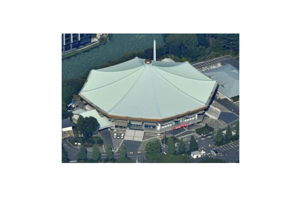 安倍元首相の国葬が行われる東京・日本武道館＝7月（共同通信社ヘリから）