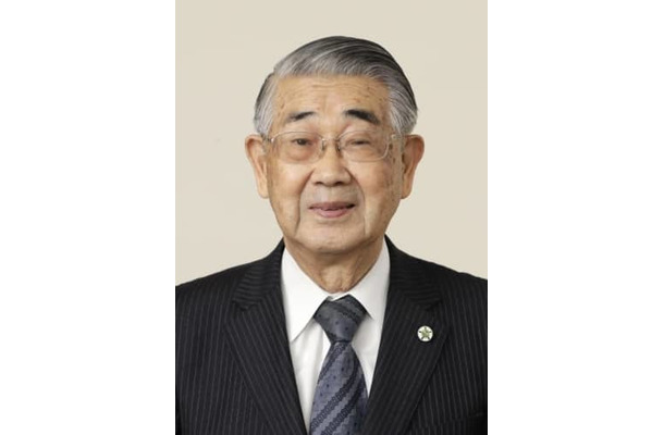 古川貞二郎氏