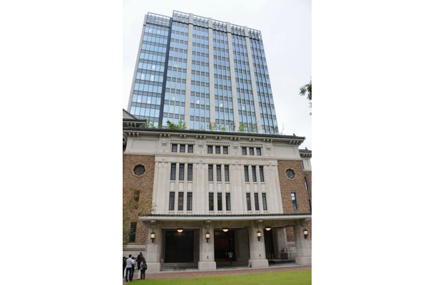 10月に開業する「九段会館テラス」＝8日午前、東京都千代田区