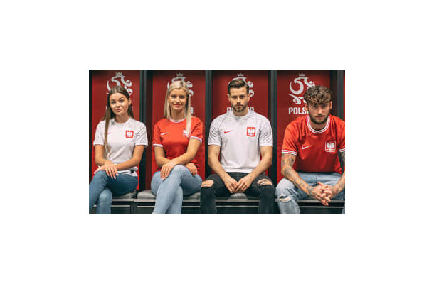 ポーランド代表、カタールW杯に向けた新ユニフォームを発表！袖に“鷲グラフィック”