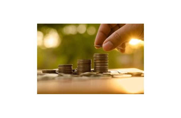 お金持ちの定義はいろいろありますが、不安を解消するためにお金を貯めても、不安がなくなり、幸せを感じられるかどうかはわかりません。今回は、幸せなお金持ちになるコツについて考えてみたいと思います。