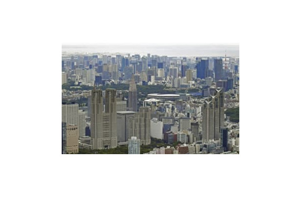 東京・新宿の高層ビル群
