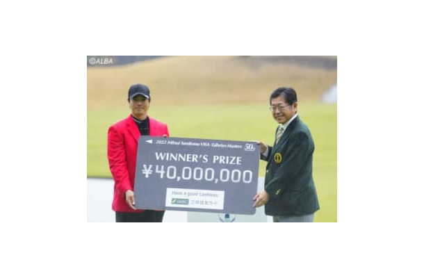 賞金4000万円を獲得した石川遼　ランキングトップ10に浮上した（撮影：上山敬太)