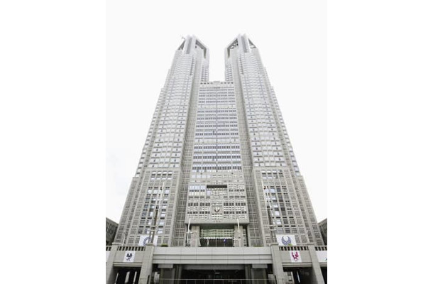 東京都庁舎＝2021年6月