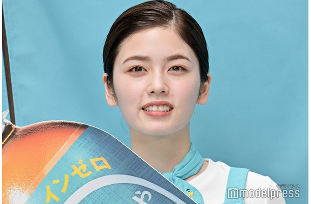 発表会に出席した小芝風花（C）モデルプレス