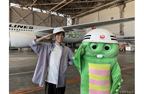 阿部亮平、ガチャピン（C）フジテレビ