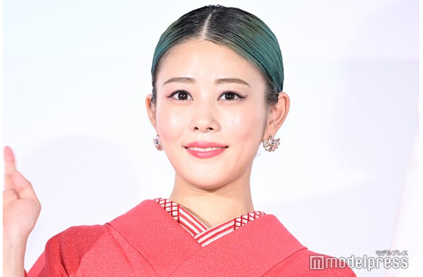 映画『バービー』ジャパンプレミアイベントに登壇した高畑充希（C）モデルプレス