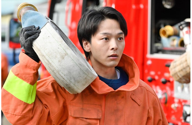 中村倫也「ハヤブサ消防団」第3話より（C）テレビ朝日
