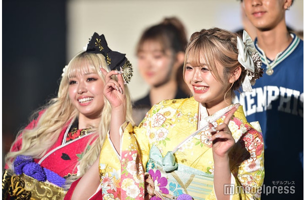 雨宮由乙花、雨宮未苺（C）モデルプレス