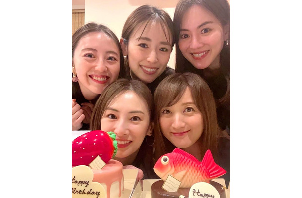 （左上から時計回りに）沢井美優、泉里香、安座間美優、小松彩夏、北川景子／小松彩夏オフィシャルブログより（提供写真）