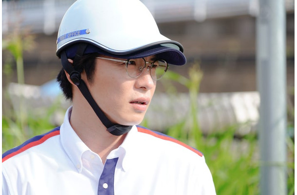 田中圭「ブラックポストマン」第1話より（C）テレビ東京
