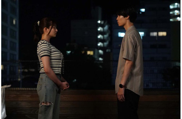 吉川愛、萩原利久「真夏のシンデレラ」第7話より（C）フジテレビ