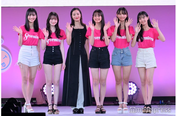 関谷瑠紀、高比良由菜、広瀬すず、竹下優名、松本麗世、宮迫翠月（C）モデルプレス