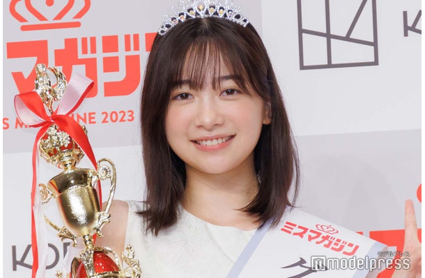 「ミスマガジン2023」グランプリの今森茉耶（C）モデルプレス