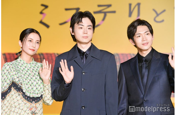 柴咲コウ、菅田将暉、松下洸平（C）モデルプレス