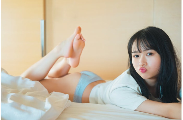 上村ひなの／撮影：藤原宏