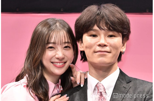 足立梨花、TATSU（C）モデルプレス