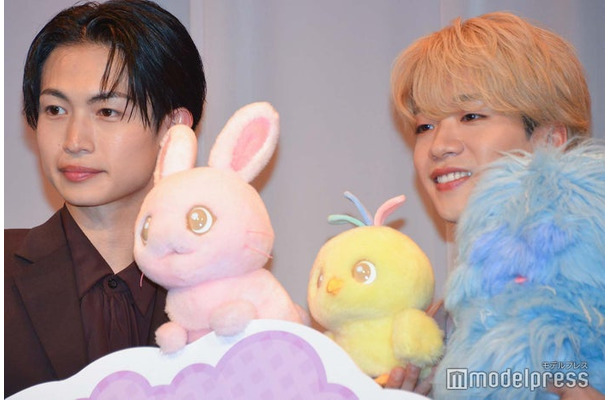 「ぼさにまる」制作発表に出席した綱啓永、森愁斗（C）モデルプレス