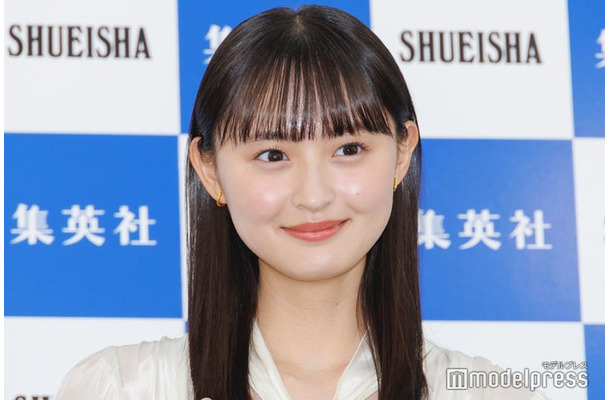 1st写真集「可憐」メディア向け発売記念会見に出席した遠藤さくら（C）モデルプレス