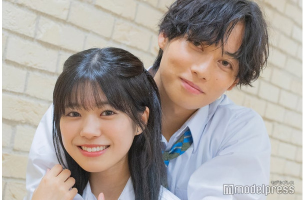 モデルプレスのインタビューに応じた磯村美羽、八幡晴人（C）モデルプレス