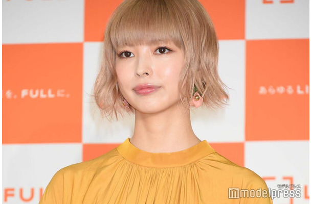 ハイトーンヘアの最上もが（C）モデルプレス
