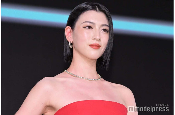 「Harper's BAZAAR 10th Anniversary Event」に登場した三吉彩花（C）モデルプレス