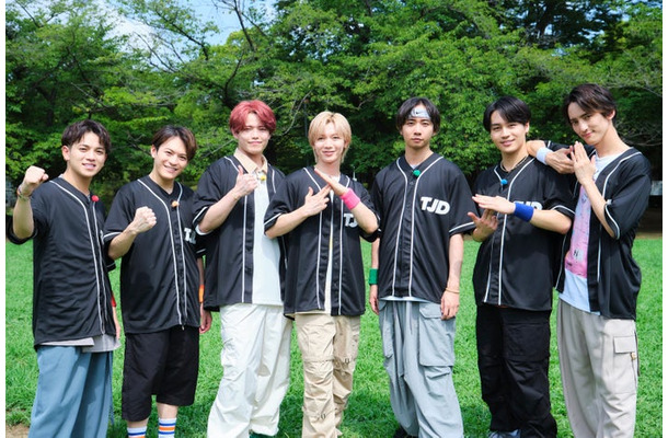 Travis Japan（宮近海斗、松倉海斗、吉澤閑也、七五三掛龍也、中村海人、松田元太、川島如恵留）（C）中京テレビ